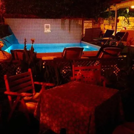 Hotel Apollo Butik *